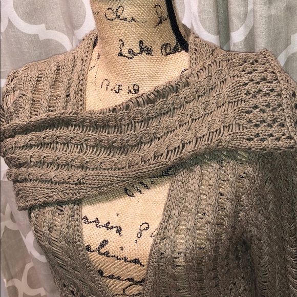 CABI Long Cardigan - Picture 7 of 7